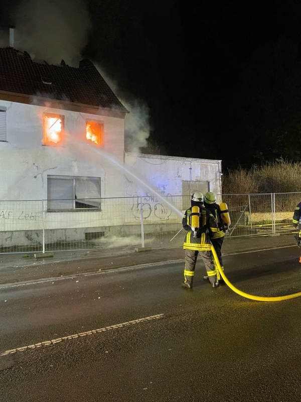 Feuer In Leerstehendem Gebäudekomplex [ Einsatzbericht / Detmold ...