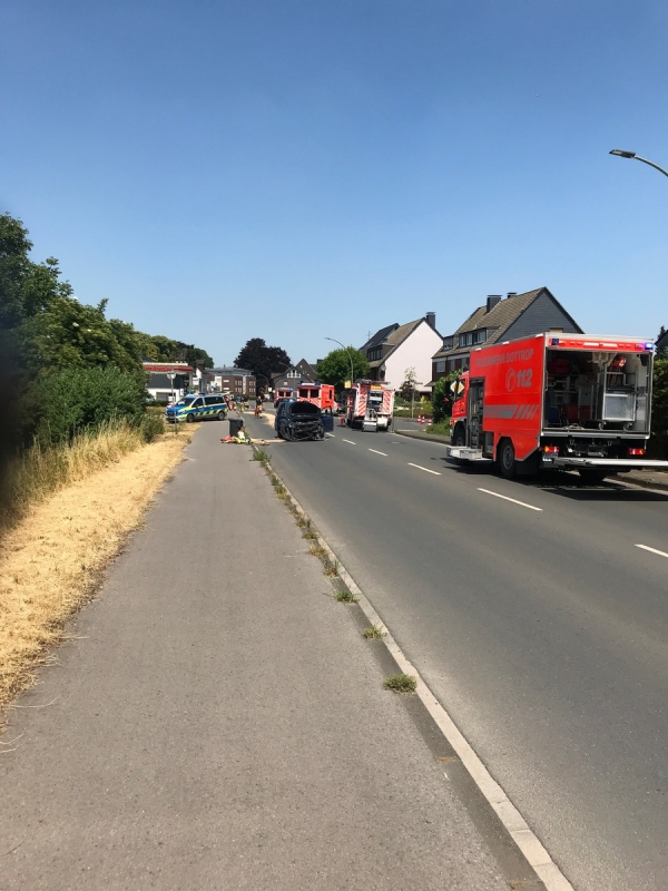 Verkehrsunfall Mit Drei Verletzen Personen [ Einsatzbericht / Bottrop ]