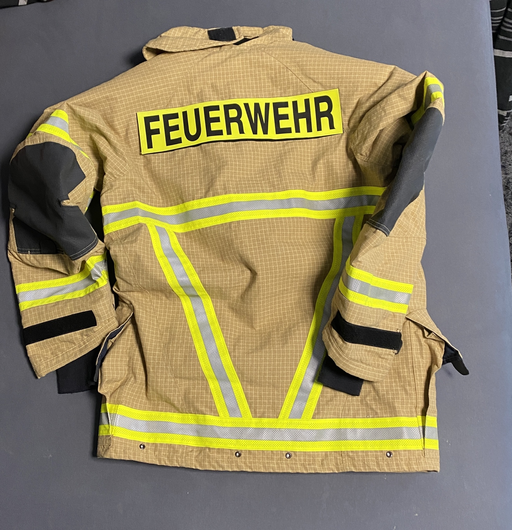 Lion V Force Max Feuerwehrjacke Feuerwehrhose Schutzbekleidung