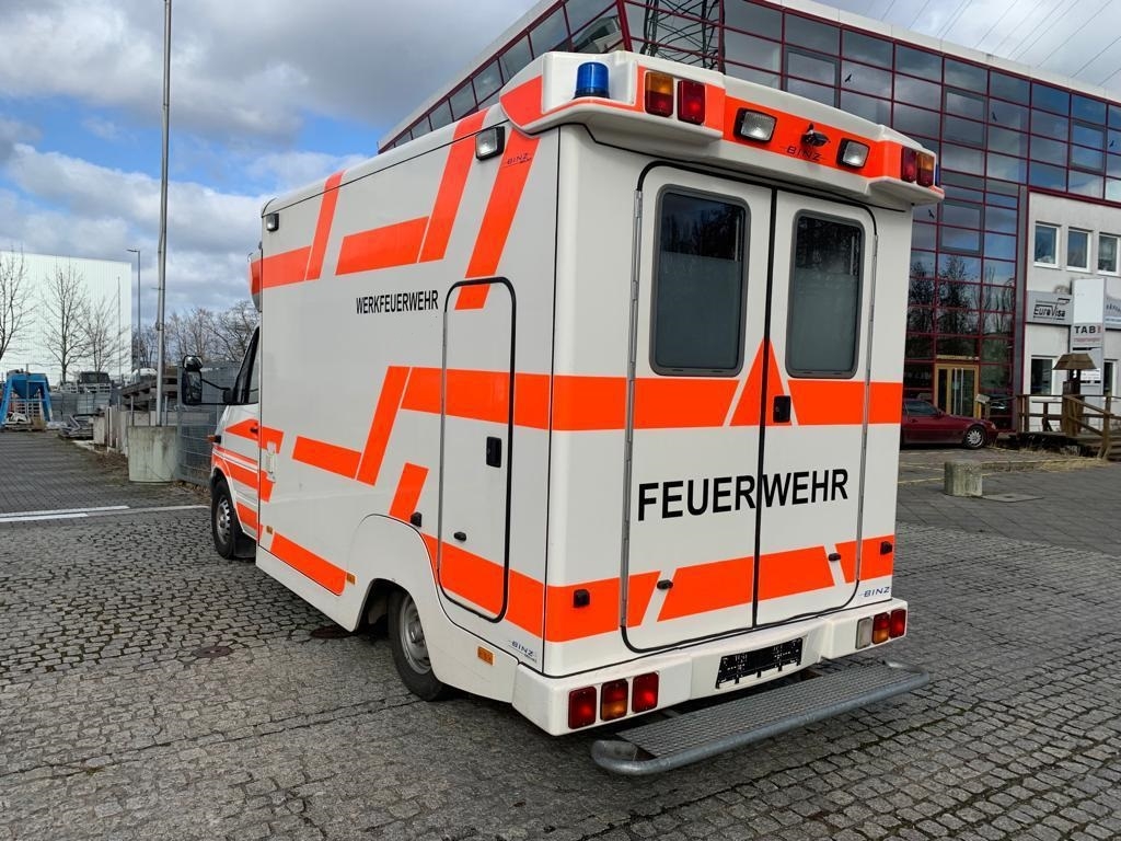 Rettungswagen Mercedes-Benz Sprinter Baujahr 2002