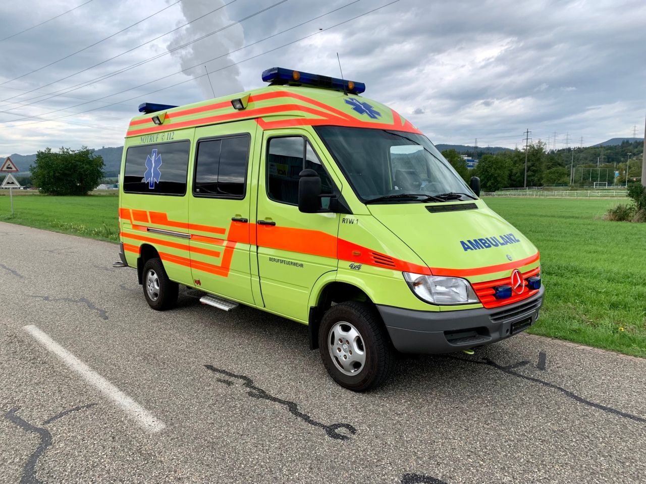 Mercedes-Benz Sprinter 316 CDI 4x4 Ambulance / Rettungswagen RTW