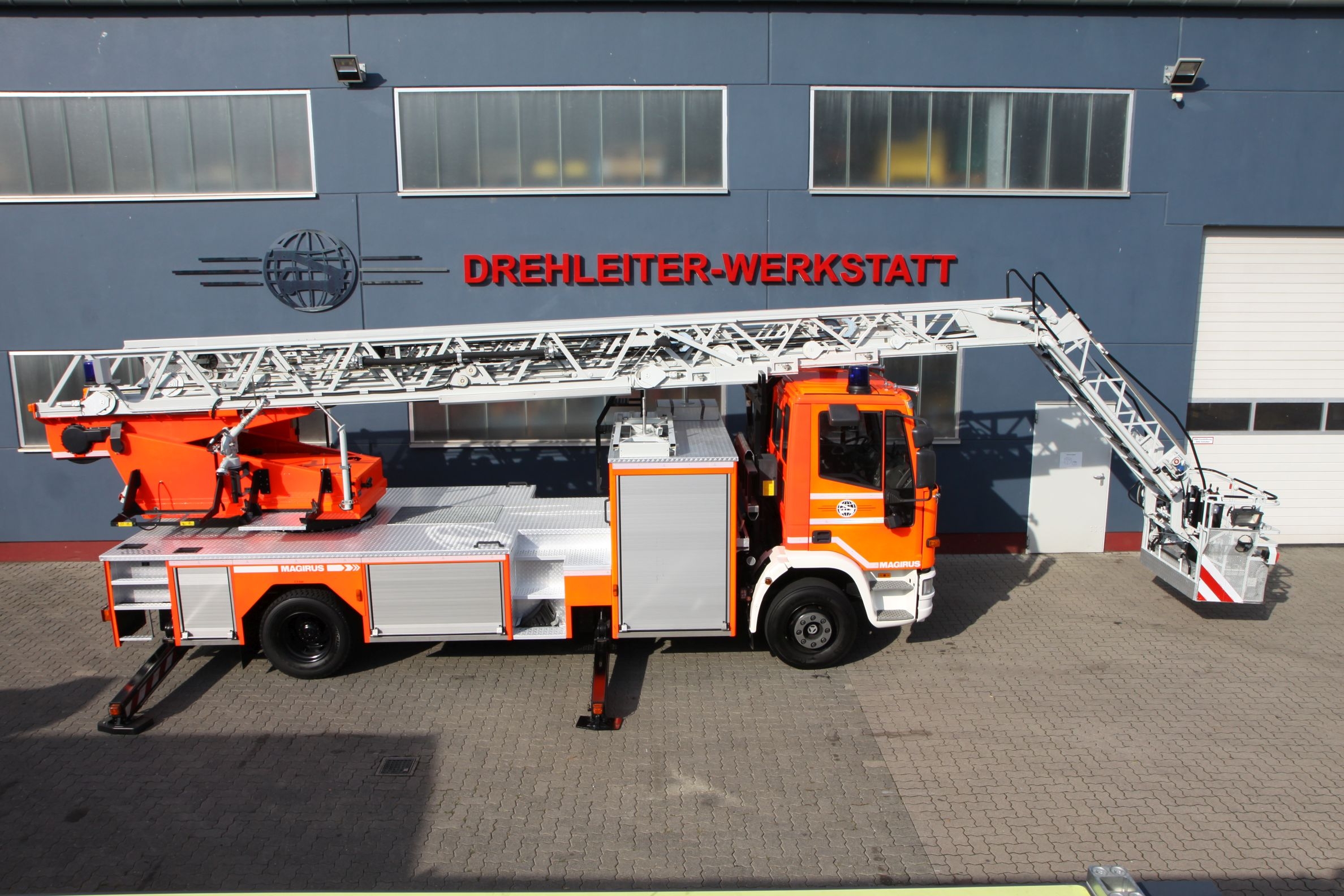 Drehleiter Iveco DLK 23-12 CC GL Vermietung/Verkauf/Leasing/Mietkauf ...