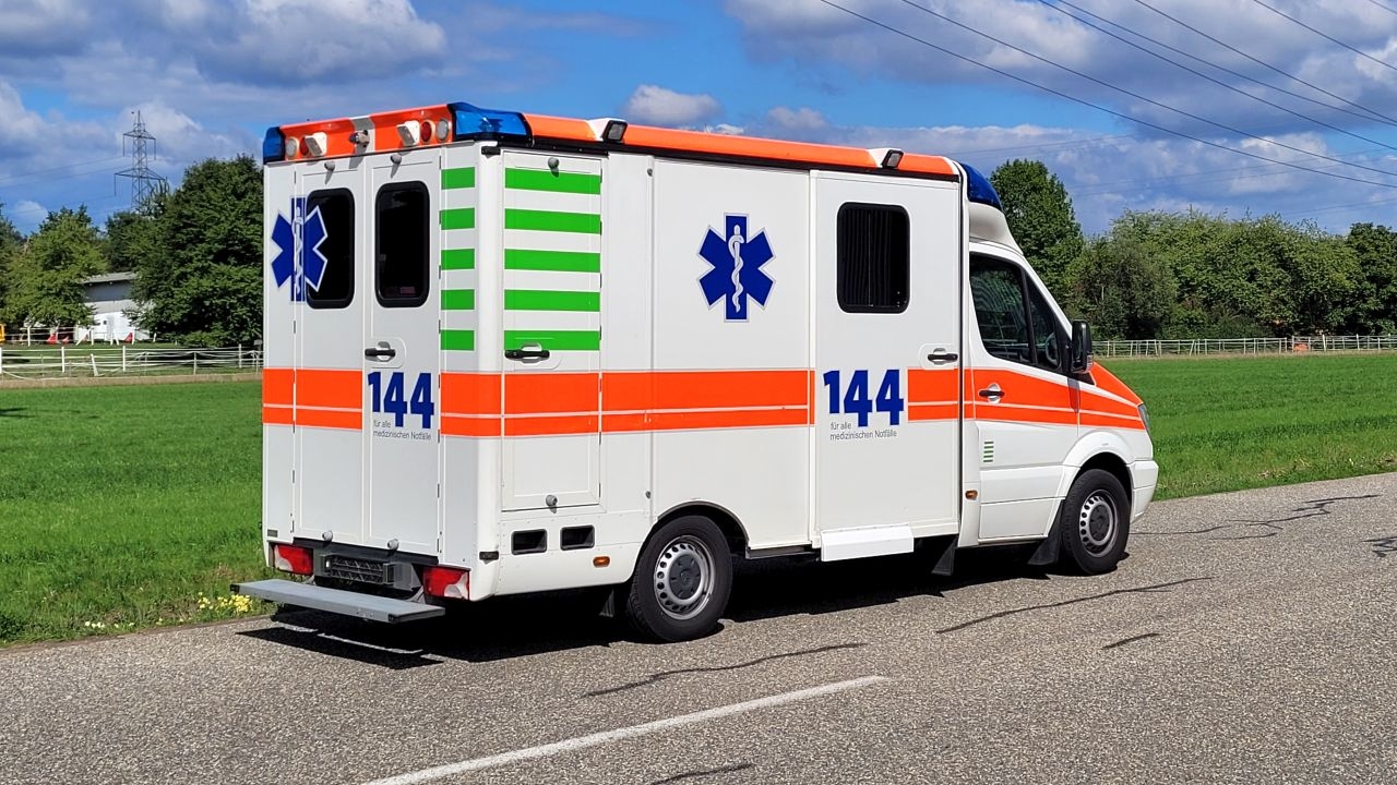 Mercedes-Benz Sprinter 319 CDI Ambulance / Rettungswagen RTW